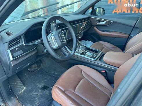 Audi Q7 2021 - фото 12