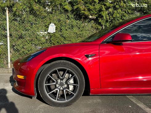 Tesla Model 3 2021 красный - фото 17
