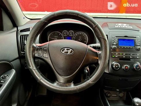 Hyundai i30 2010 - фото 16