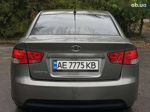 Kia Cerato 2011 - фото 5