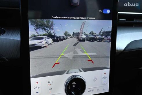 Ford Mustang Mach-E 2021 - фото 18