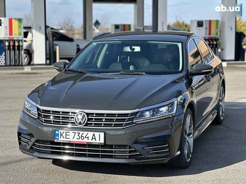 Volkswagen Passat 2016 - фото 12