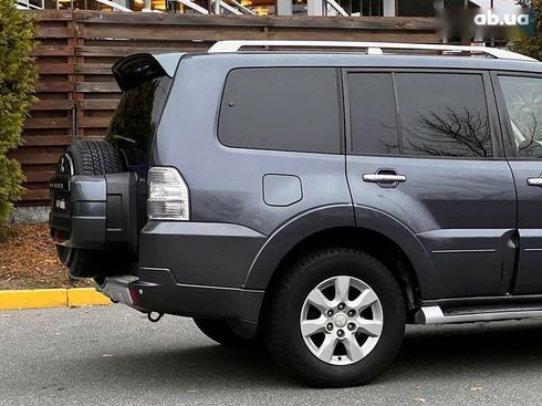 Mitsubishi Pajero Wagon 2009 - фото 13