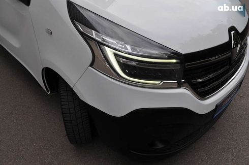 Renault Trafic 2021 - фото 18