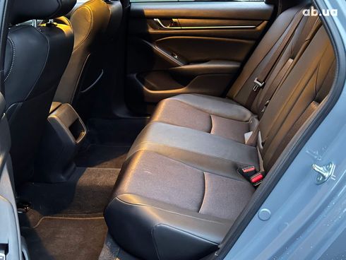 Honda Accord 2022 серый - фото 12