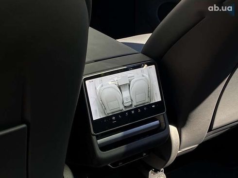 Tesla Model Y 2025 - фото 16