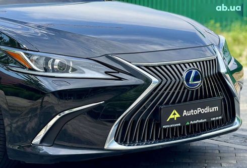 Lexus ES 2019 - фото 11