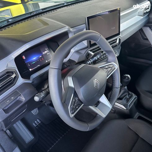Renault Duster 2025 зеленый - фото 4
