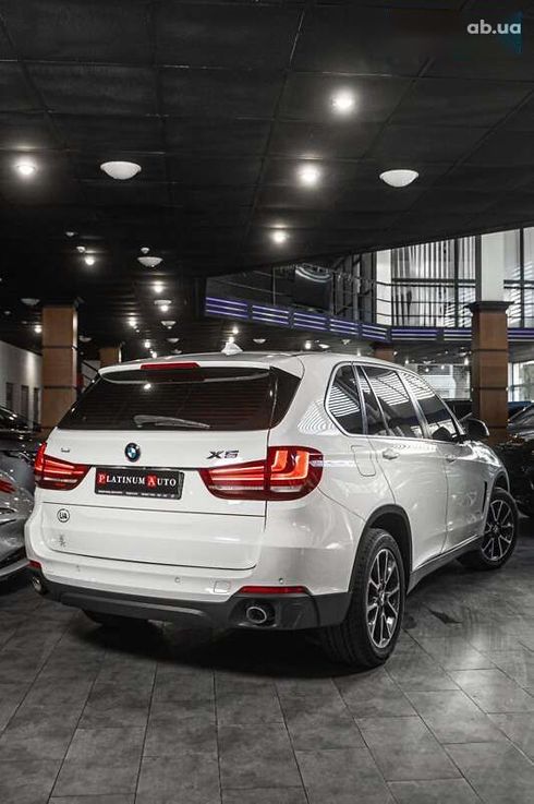 BMW X5 2015 - фото 10