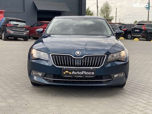 Skoda Superb 2018 - фото 7