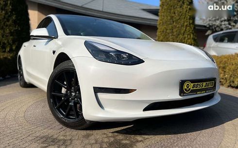 Tesla Model 3 2021 - фото 10