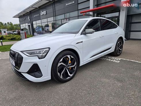 Audi E-Tron 2021 - фото 28
