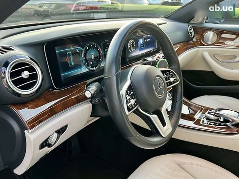 Mercedes-Benz E-Класс 2019 - фото 18