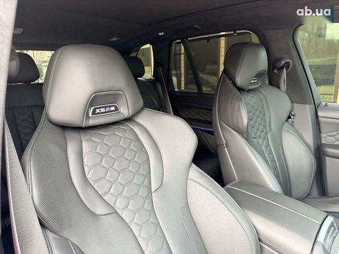 BMW X5 M 2019 - фото 12