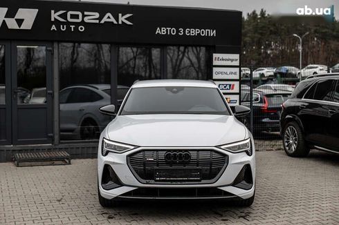 Audi E-Tron 2022 - фото 4