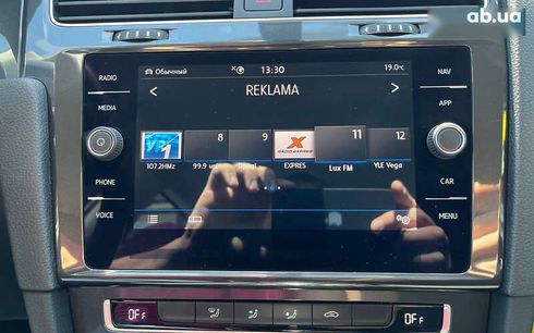 Volkswagen e-Golf 2019 - фото 15