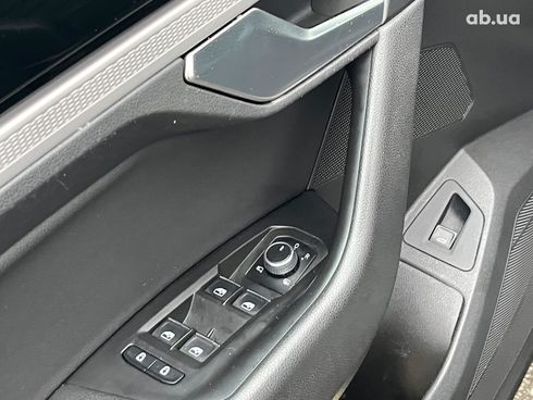 Volkswagen Touareg 2019 серый - фото 25