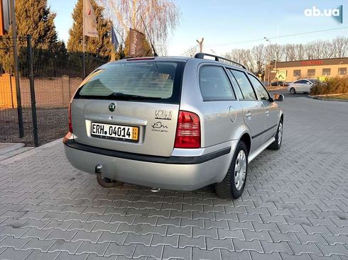 Skoda Octavia 2004 - фото 9