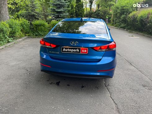 Hyundai Elantra 2016 синий - фото 7