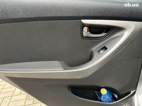 Hyundai Elantra 2013 серый - фото 9