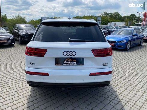 Audi Q7 2017 - фото 8