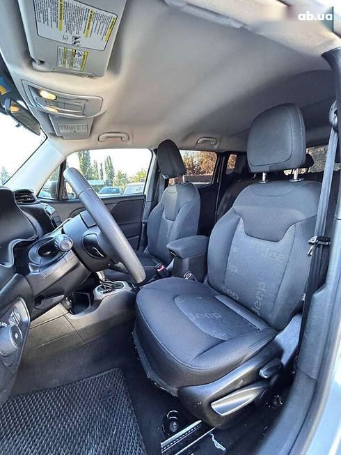 Jeep Renegade 2016 - фото 15