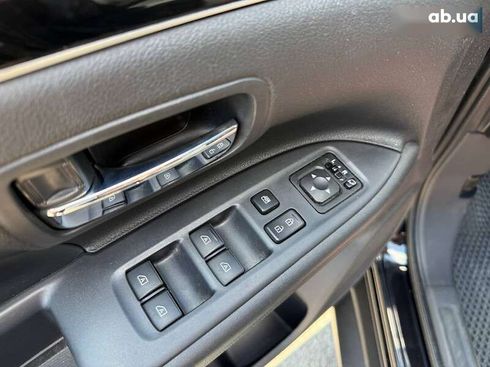 Mitsubishi Outlander 2020 - фото 24