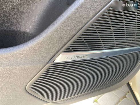 Audi Q8 2021 - фото 13