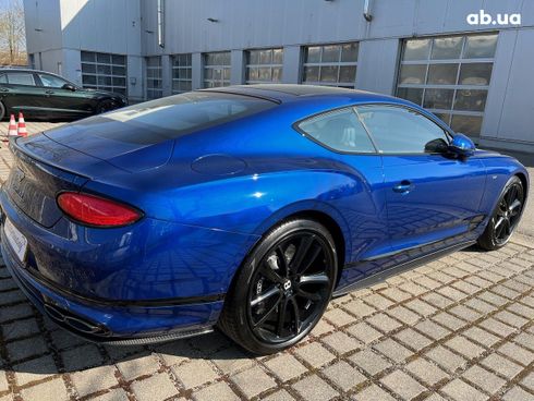 Bentley Continental GT 2021 - фото 27