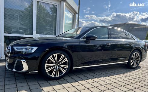 Audi A8 2022 - фото 48