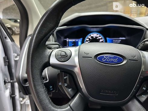 Ford Focus 2014 - фото 20