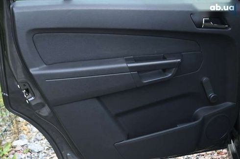 Opel Zafira 2010 - фото 14