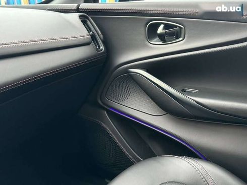 Aston Martin DBX 2021 - фото 18