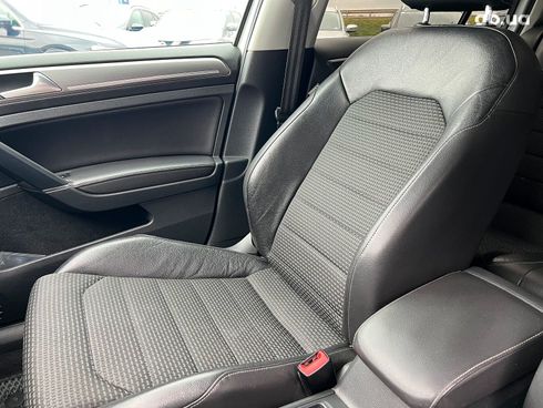 Volkswagen Golf 2016 белый - фото 23