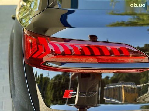 Audi SQ7 2021 - фото 17