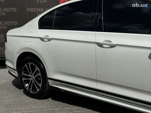 Volkswagen Passat 2018 - фото 18