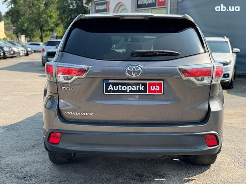 Toyota Highlander 2014 серый - фото 27