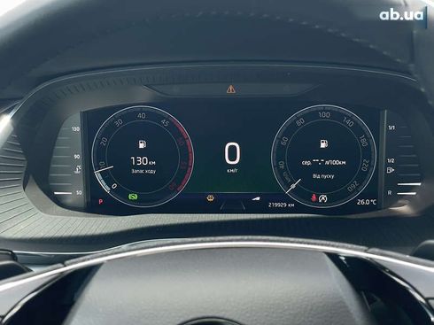 Skoda Octavia 2020 - фото 17