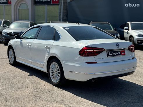 Volkswagen Passat 2016 белый - фото 19