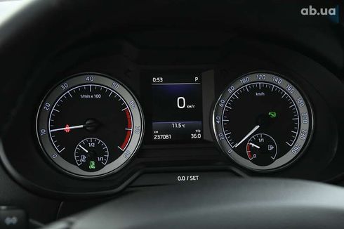Skoda Octavia 2019 - фото 21