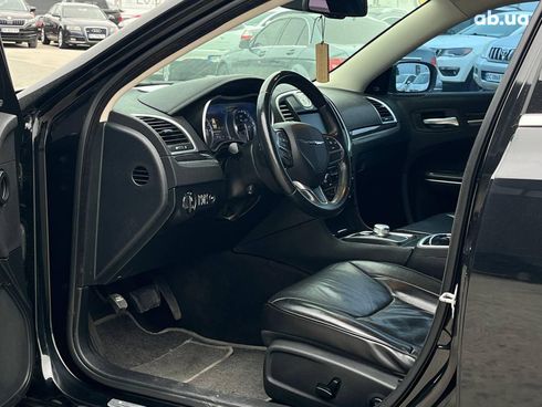 Chrysler 300 2018 черный - фото 139