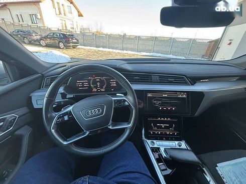 Audi E-Tron 2021 - фото 17