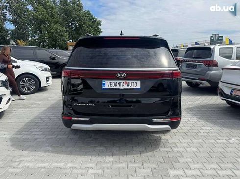 Kia Carnival 2021 - фото 5