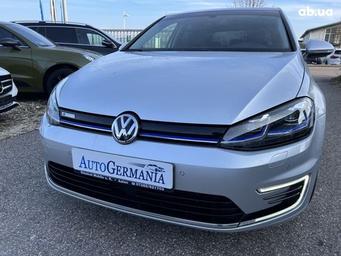 Volkswagen e-Golf 2020 - фото 26