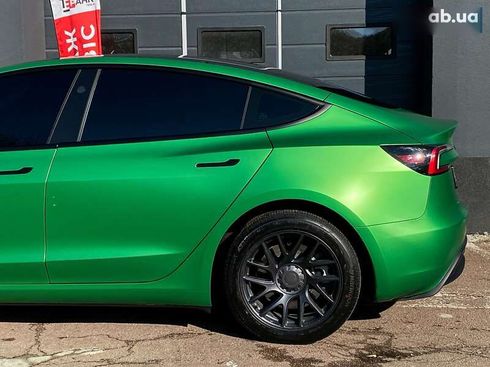 Tesla Model 3 2025 - фото 8