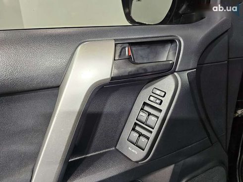 Toyota Land Cruiser Prado 2019 - фото 26