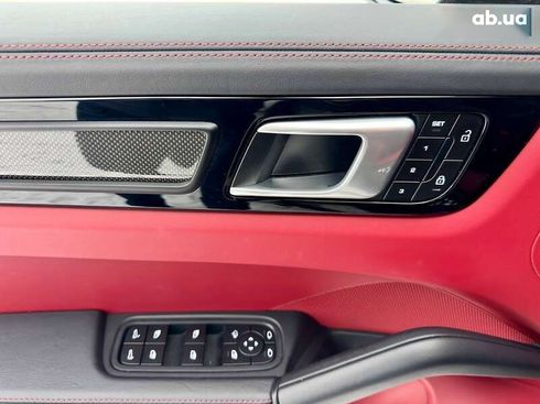 Porsche Cayenne Coupe 2021 - фото 19