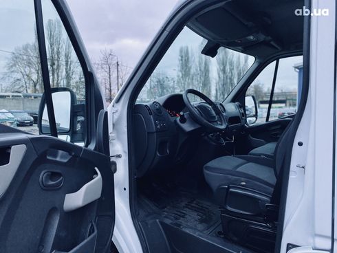 Renault Master 2017 белый - фото 15
