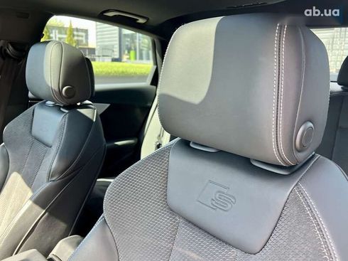 Audi A4 2021 - фото 24