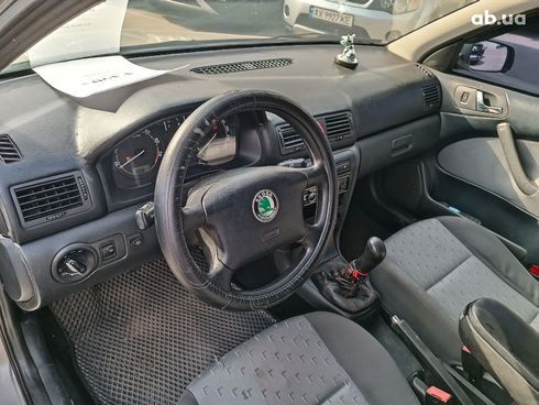 Skoda Octavia 2008 бежевый - фото 20